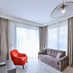 Athena Hotel *