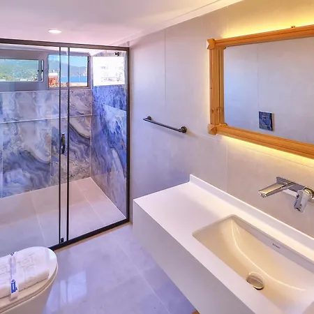 Athena מלון קס