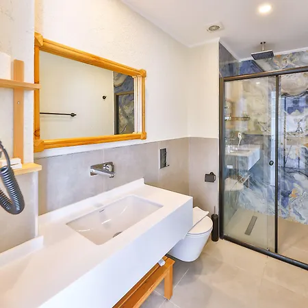 Athena Otel