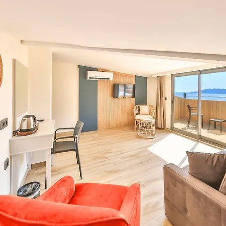 מלון Athena קס