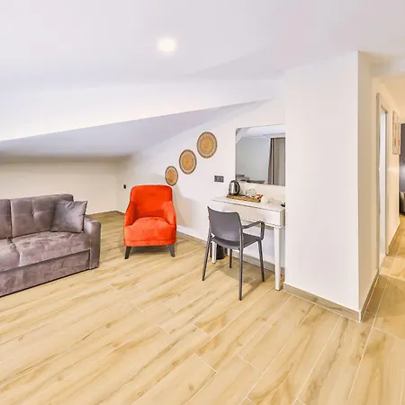 فندق Athena كاس